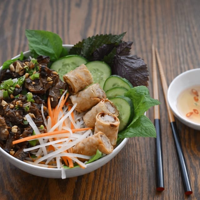 Vermicelli Noodle Salad (Bun).